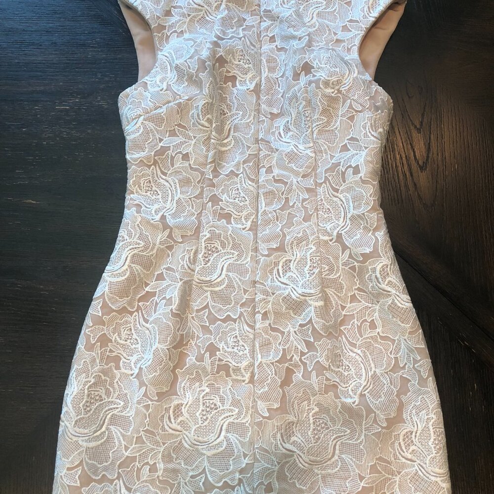 Cameo Luxuries Ivory Lace Dress – Size S